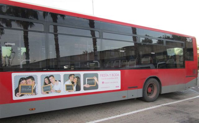 Lee más sobre el artículo FIESTA Y BODA VIAJA POR VALENCIA EN LOS AUTOBUSES DE LA EMT