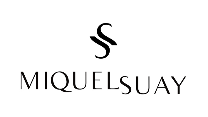 Lee más sobre el artículo MIQUEL SUAY PRESENTA EN FIESTA Y BODA SU COLECCIÓN PARA COMUNIÓN 2017, “HIVERNACLE”