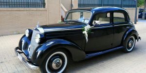 Lee más sobre el artículo AUTOS PRIVILEGE, VEHÍCULO NUPCIALES DE TODOS LOS ESTILOS PARA LLEGAR AL ALTAR