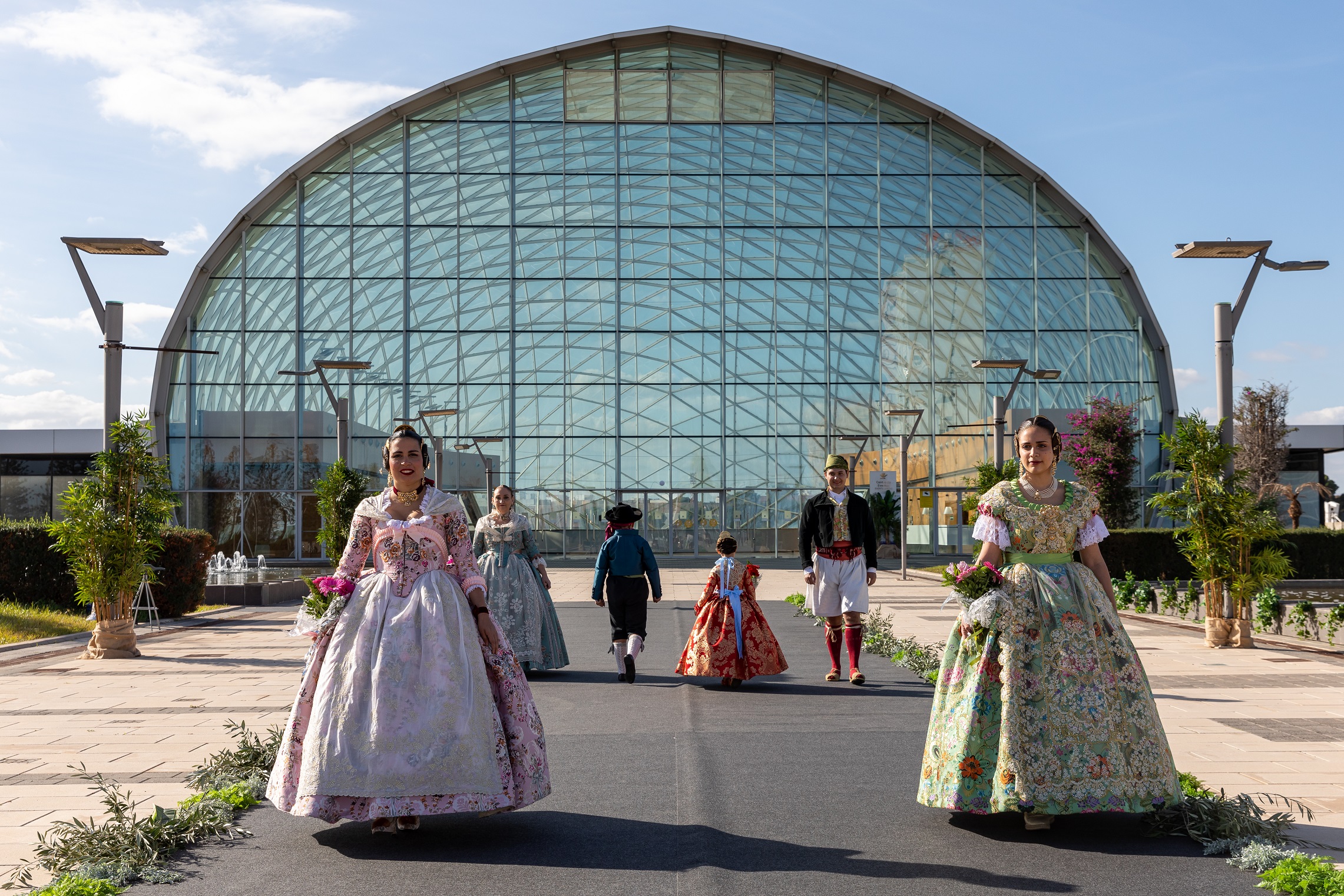 Lee más sobre el artículo Emisión del Desfile de Indumentaria Valenciana